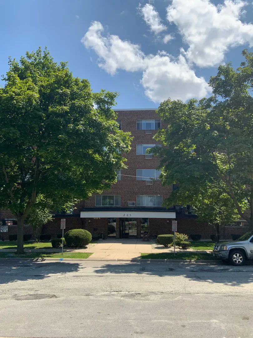 205 W Miner St, , 60005, USA 60005-Arlington Heights-IL