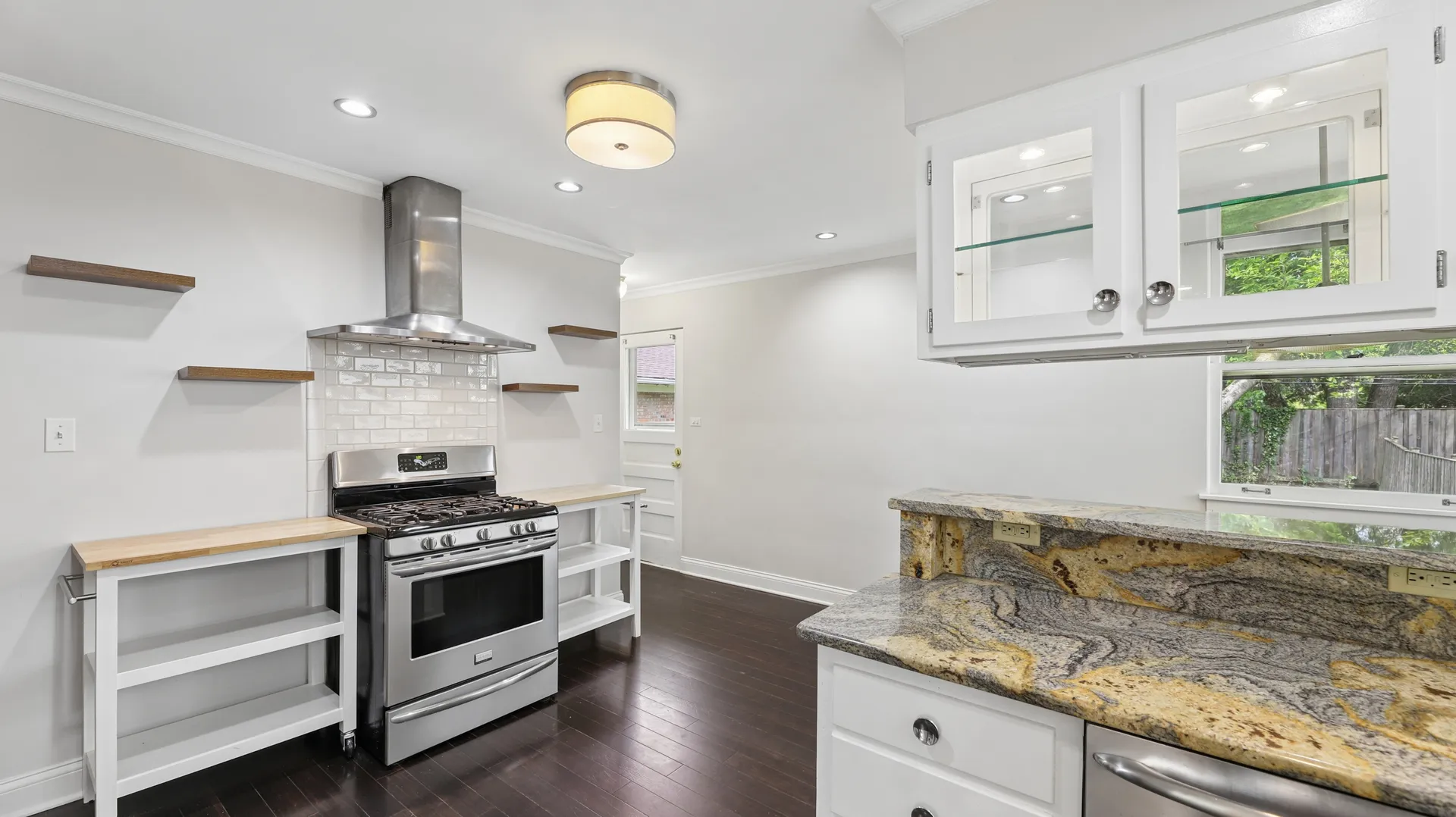 893 S Poplar Ave, ,  60126, USA 60126-Elmhurst-IL