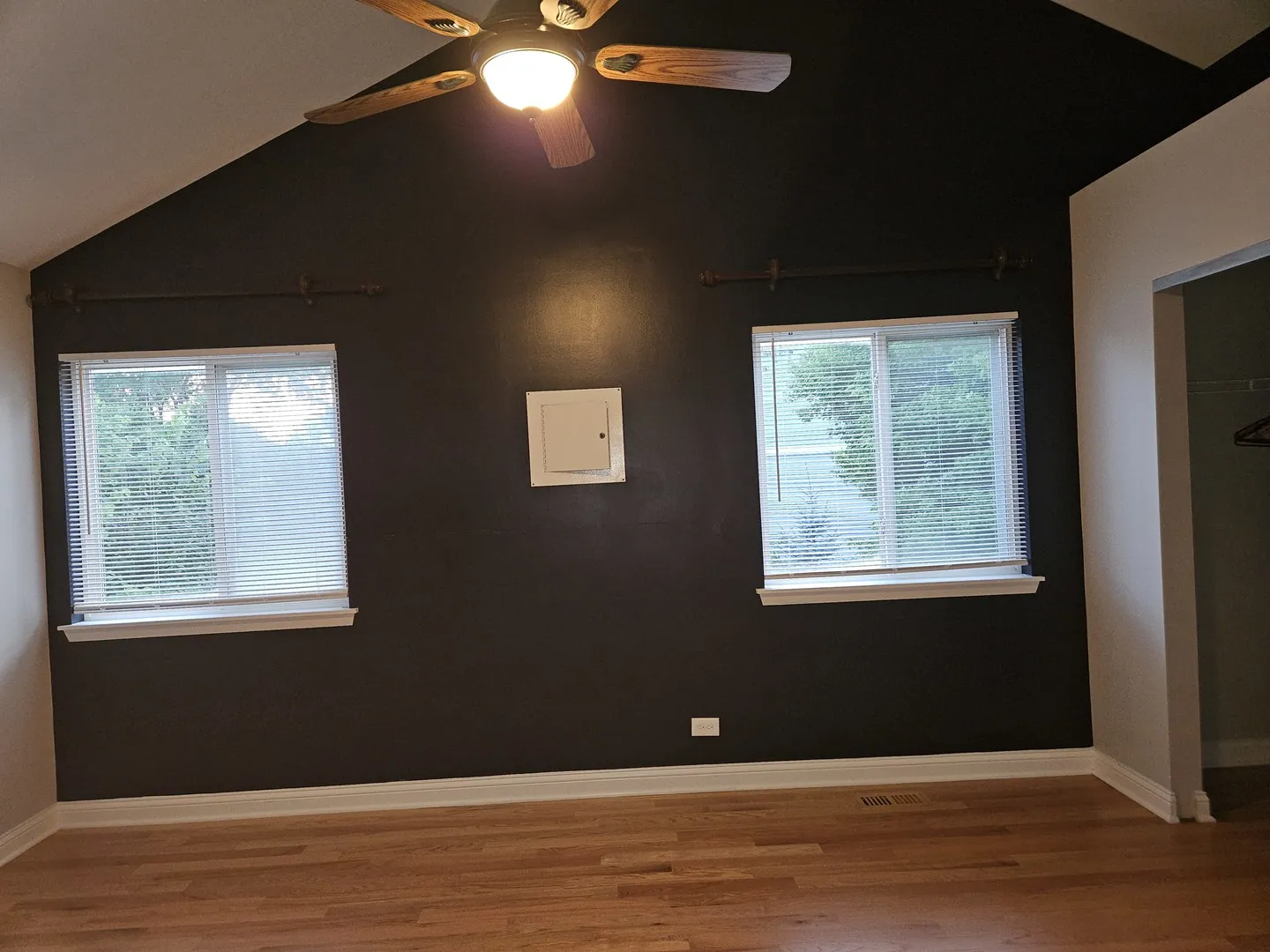 1 Linden Ct, ,  60177, USA 60177-South Elgin-IL