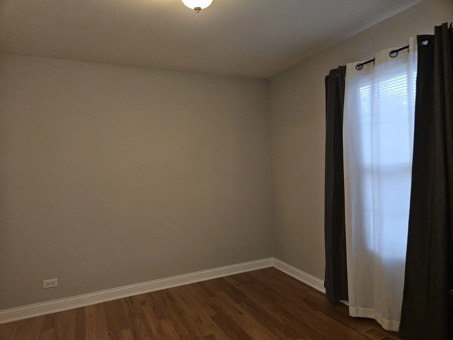 1 Linden Ct, ,  60177, USA 60177-South Elgin-IL