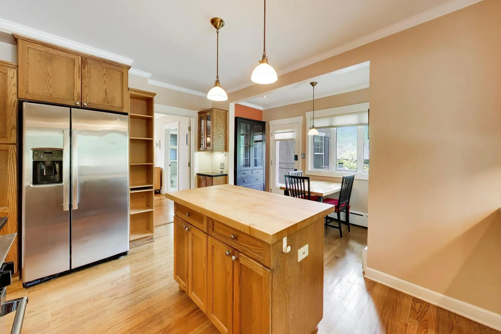 2624 Thayer St, ,  60201, USA 60201-Evanston-IL