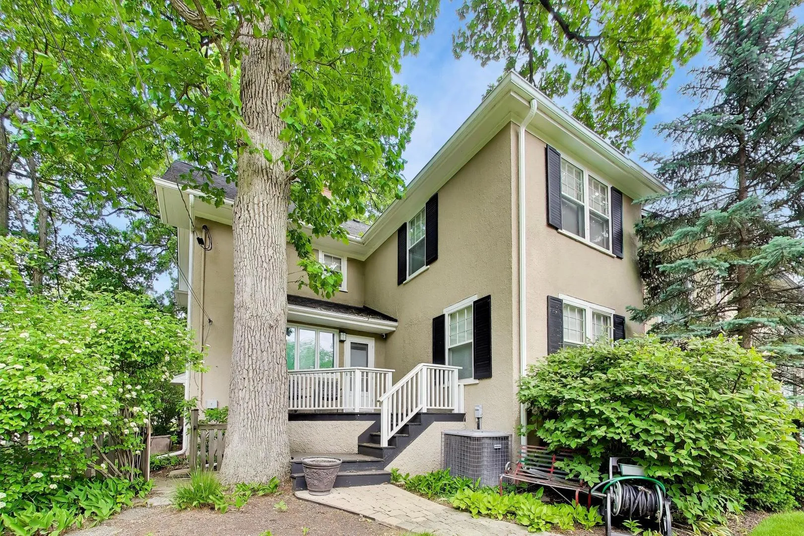 2624 Thayer St, ,  60201, USA 60201-Evanston-IL