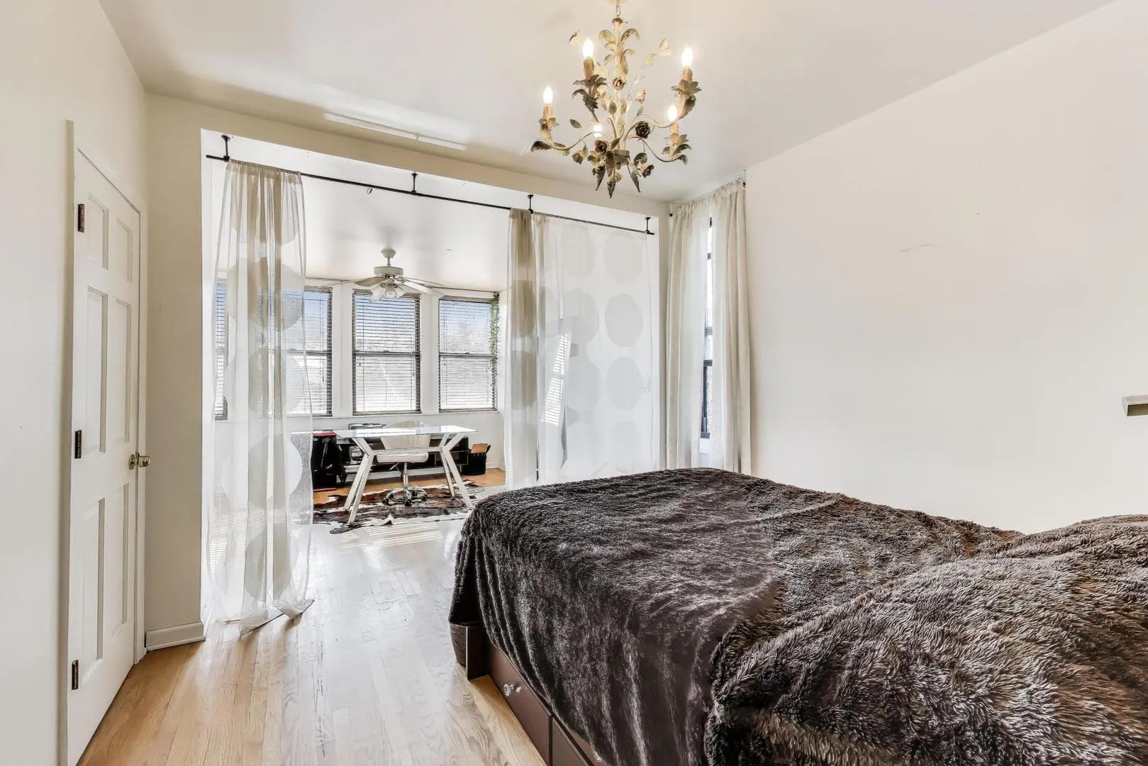 4553 S Ellis Ave, , 60653, USA 60653-Chicago-IL