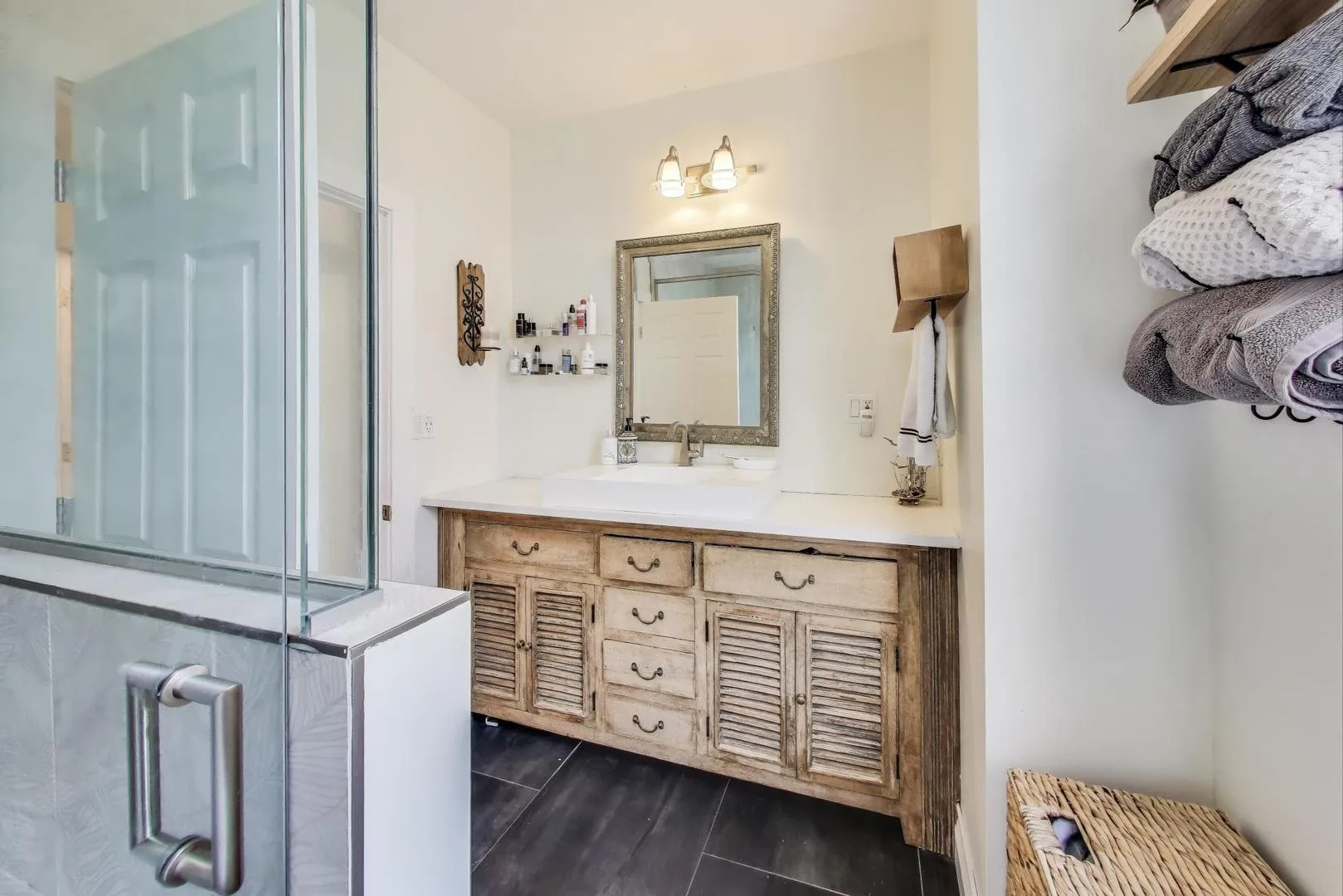 4553 S Ellis Ave, , 60653, USA 60653-Chicago-IL