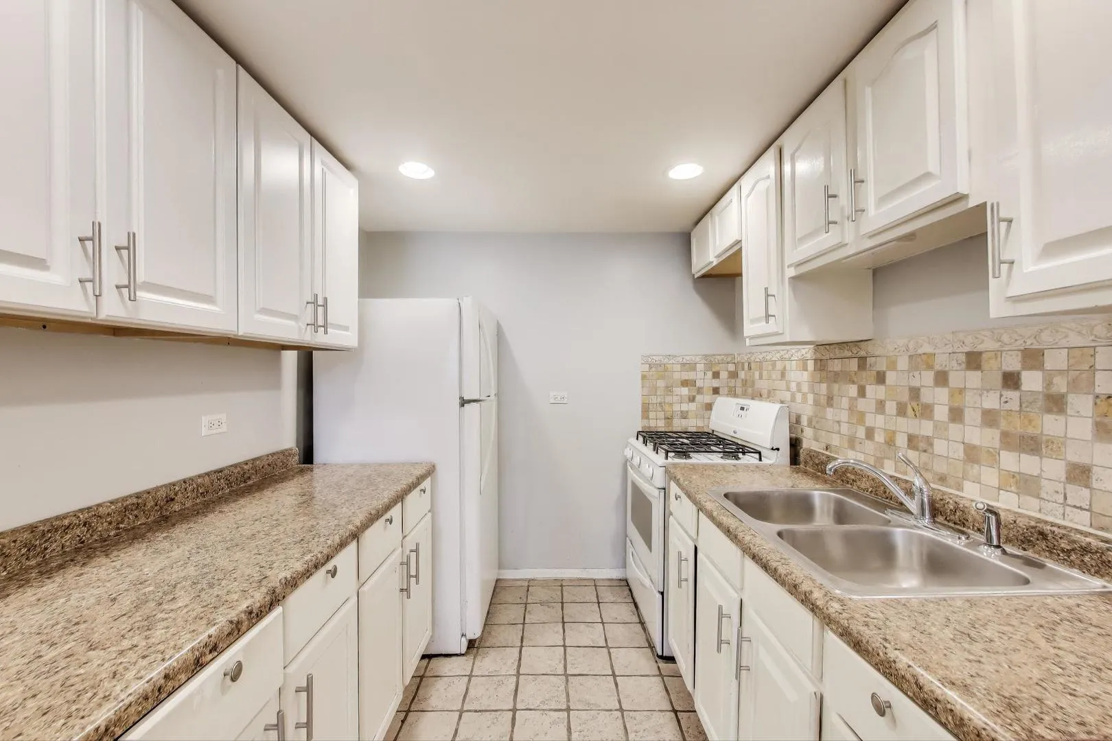 4553 S Ellis Ave, , 60653, USA 60653-Chicago-IL