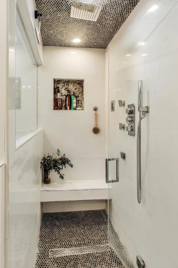 4553 S Ellis Ave, , 60653, USA 60653-Chicago-IL