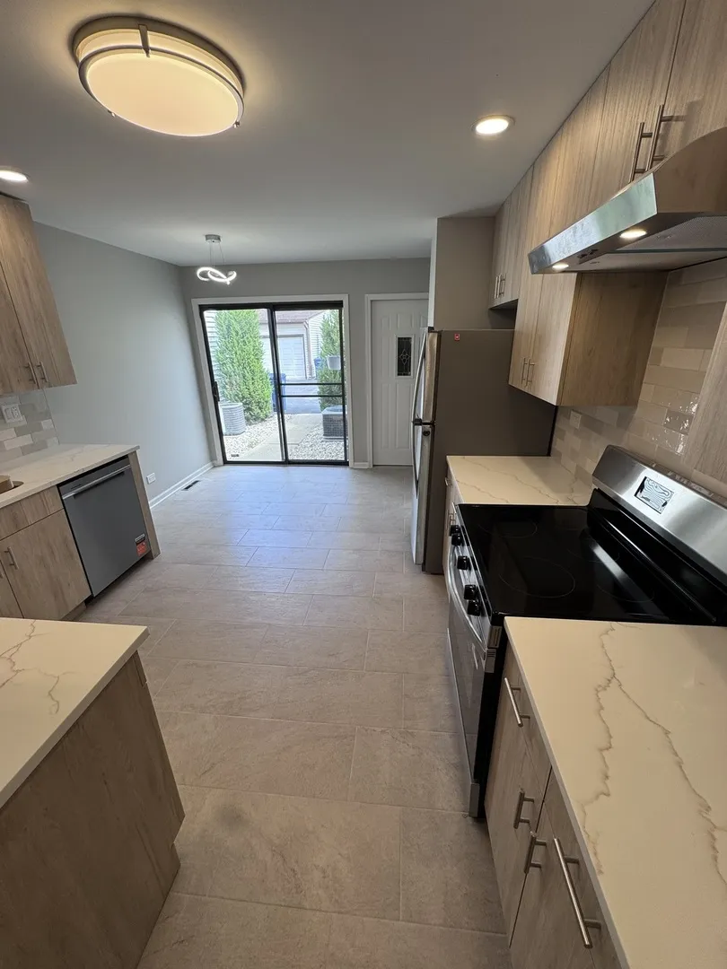 786 Greenwood Rd, , 60062, USA 60062-Northbrook-IL