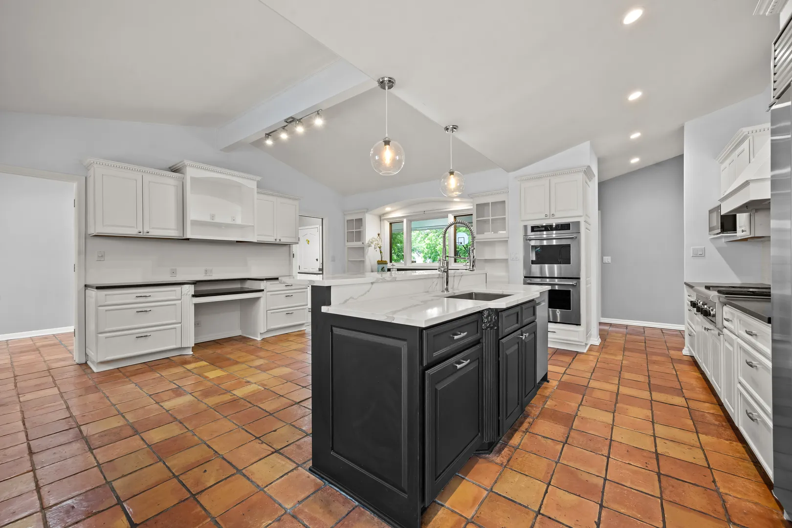 1161 Winwood Dr, , 60045, USA 60045-Lake Forest-IL