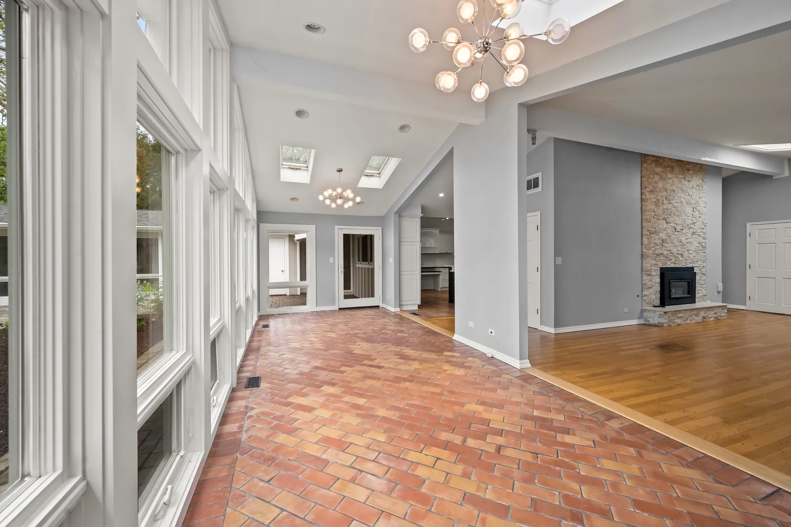 1161 Winwood Dr, , 60045, USA 60045-Lake Forest-IL