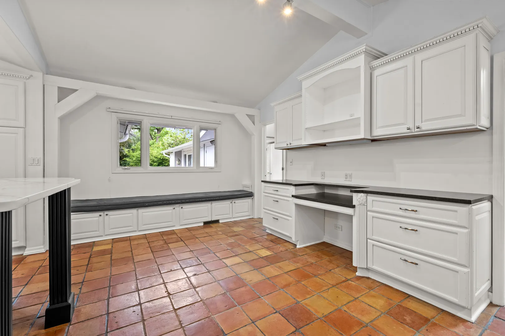 1161 Winwood Dr, , 60045, USA 60045-Lake Forest-IL