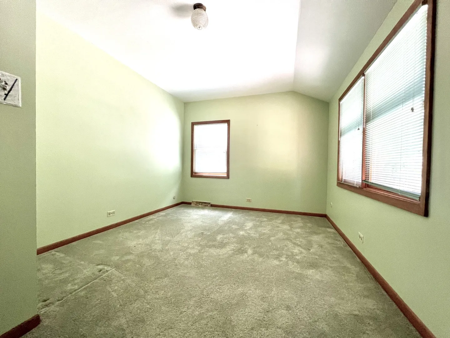 4633 Oakwood Ave, ,  60515, USA 60515-Downers Grove-IL
