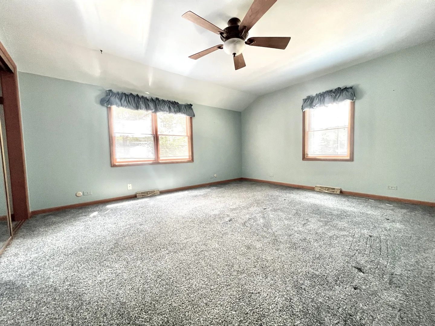 4633 Oakwood Ave, ,  60515, USA 60515-Downers Grove-IL