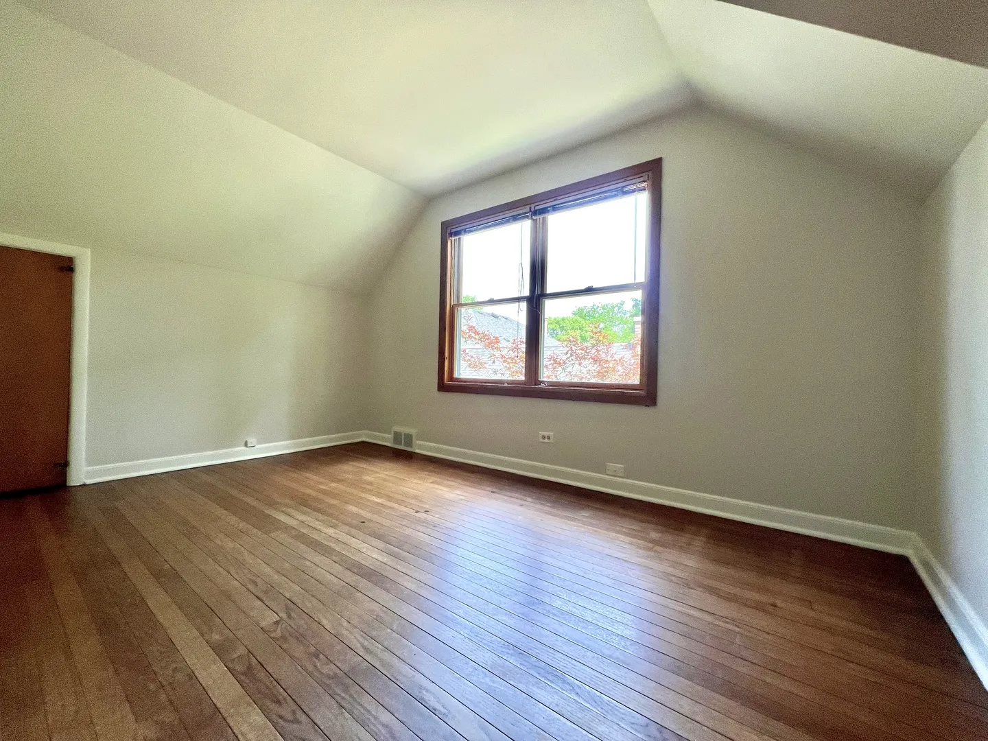 4633 Oakwood Ave, ,  60515, USA 60515-Downers Grove-IL