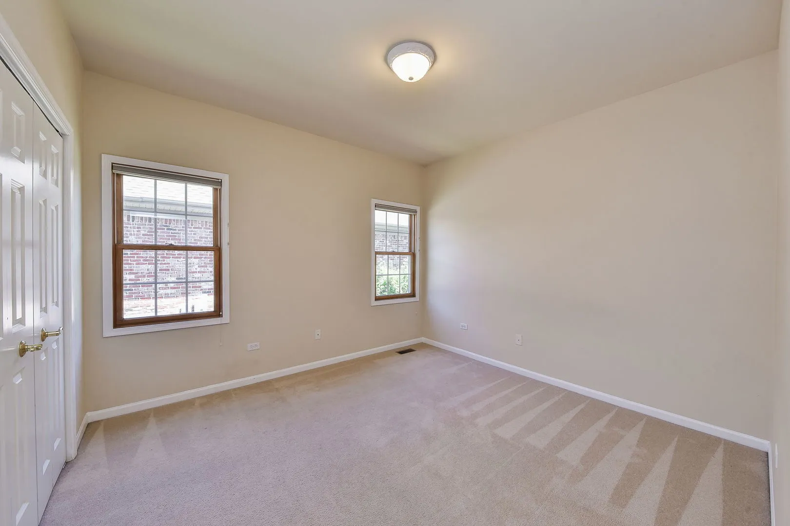 4N382 Mark Twain St, ,  60175, USA 60175-St. Charles-IL