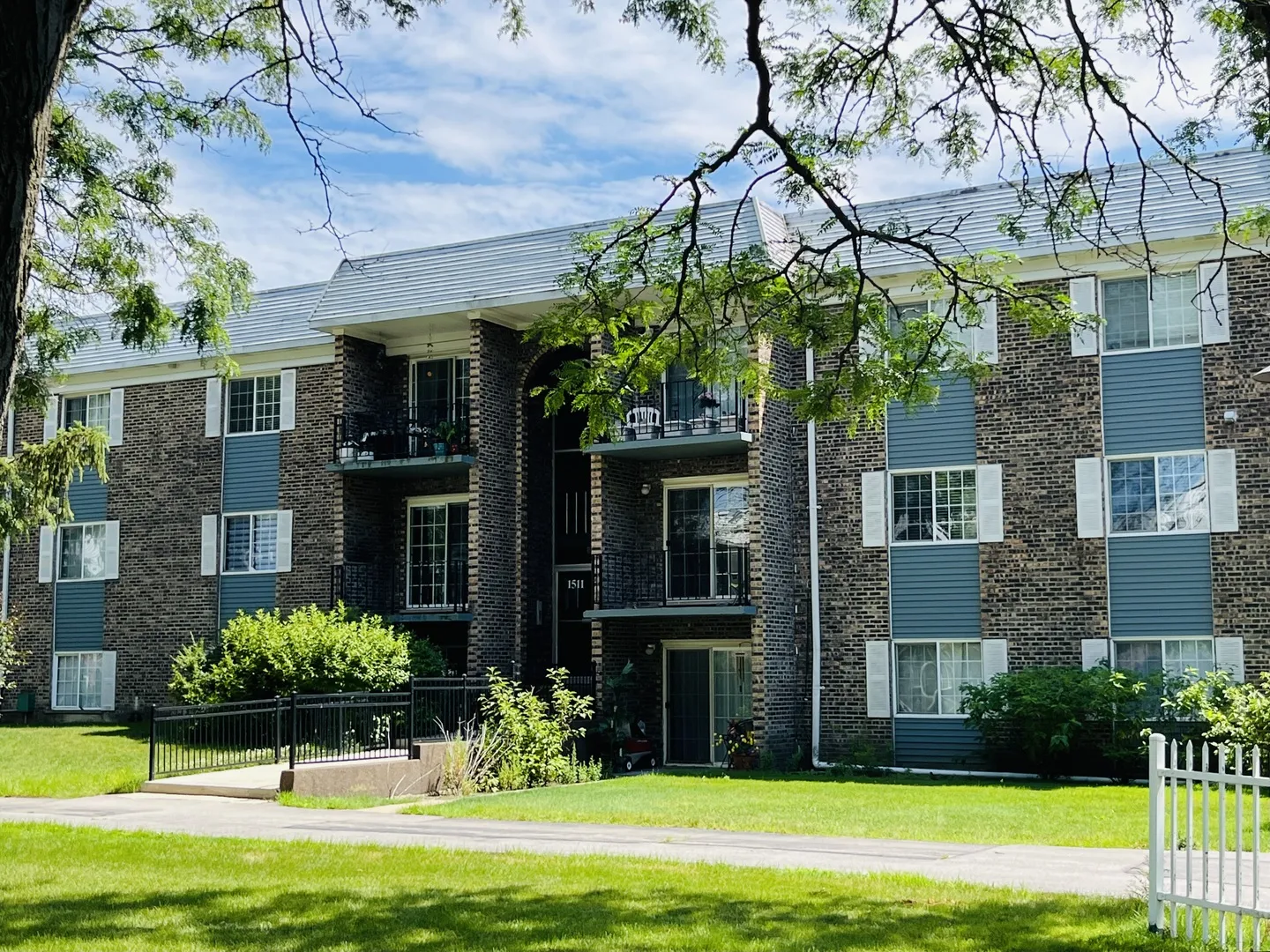 1511 N Windsor Dr, , 60004, USA 60004-Arlington Heights-IL