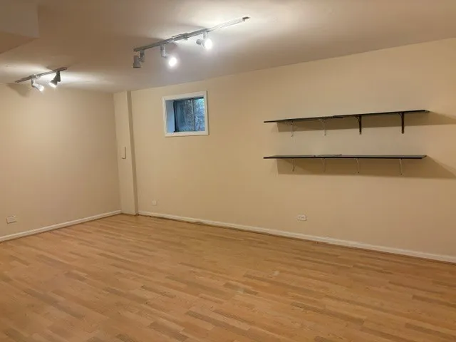 2156 Rugen Rd, ,  60026, USA 60026-Glenview-IL