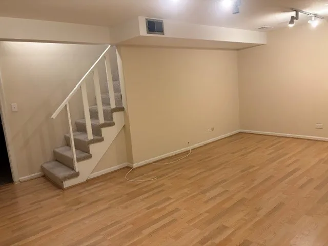 2156 Rugen Rd, ,  60026, USA 60026-Glenview-IL