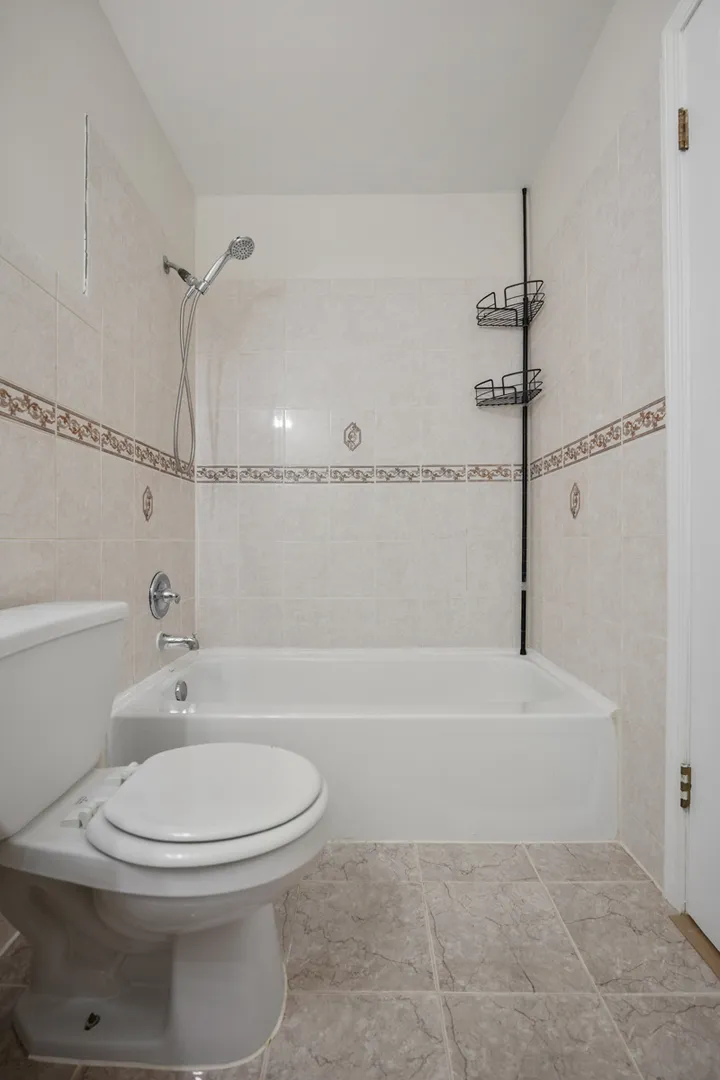 40 N Waterford Dr, , 60194, USA 60194-Schaumburg-IL