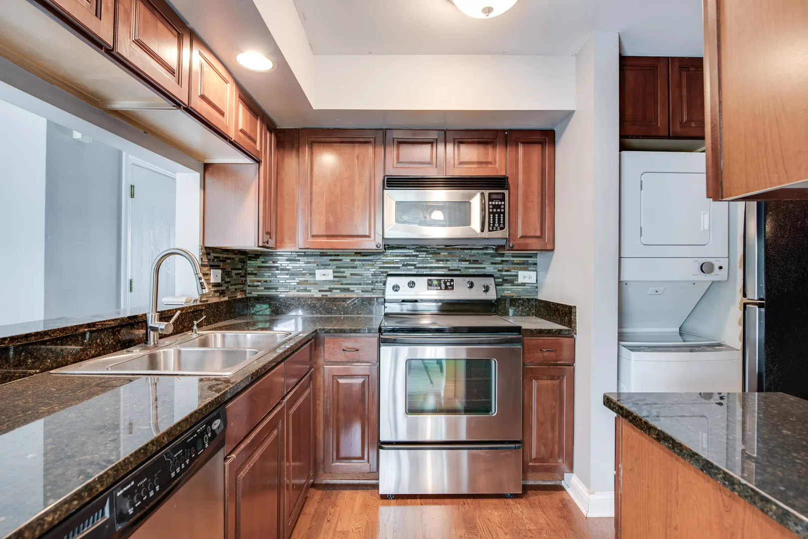 19 Foxcroft Rd, ,  60565, USA 60565-Naperville-IL