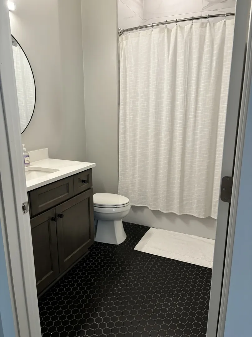 720 N Washington St, , 60563, USA 60563-Naperville-IL
