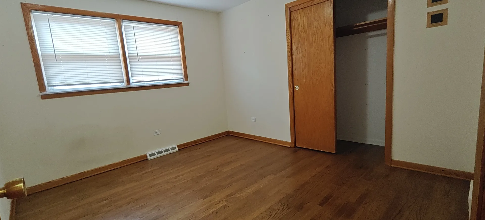 10824 S Sacramento Ave, ,  60655, USA 60655-Chicago-IL