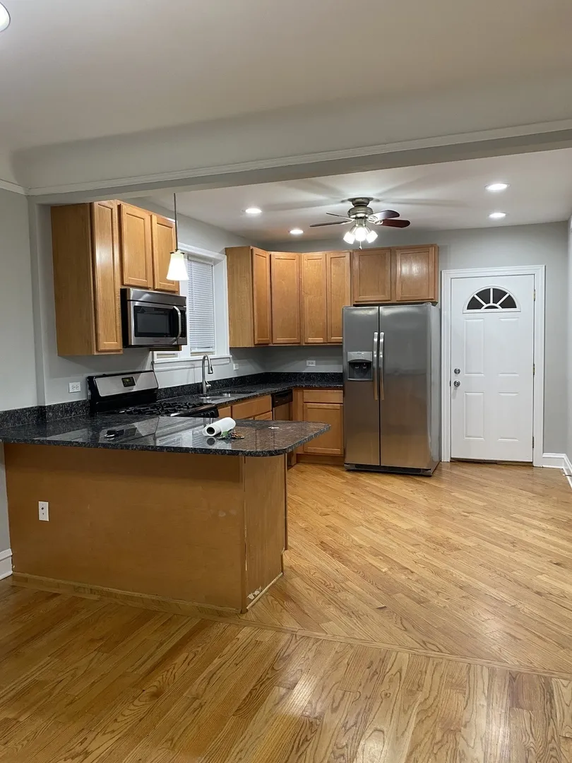 7912 Karlov Ave, ,  60076, USA 60076-Skokie-IL