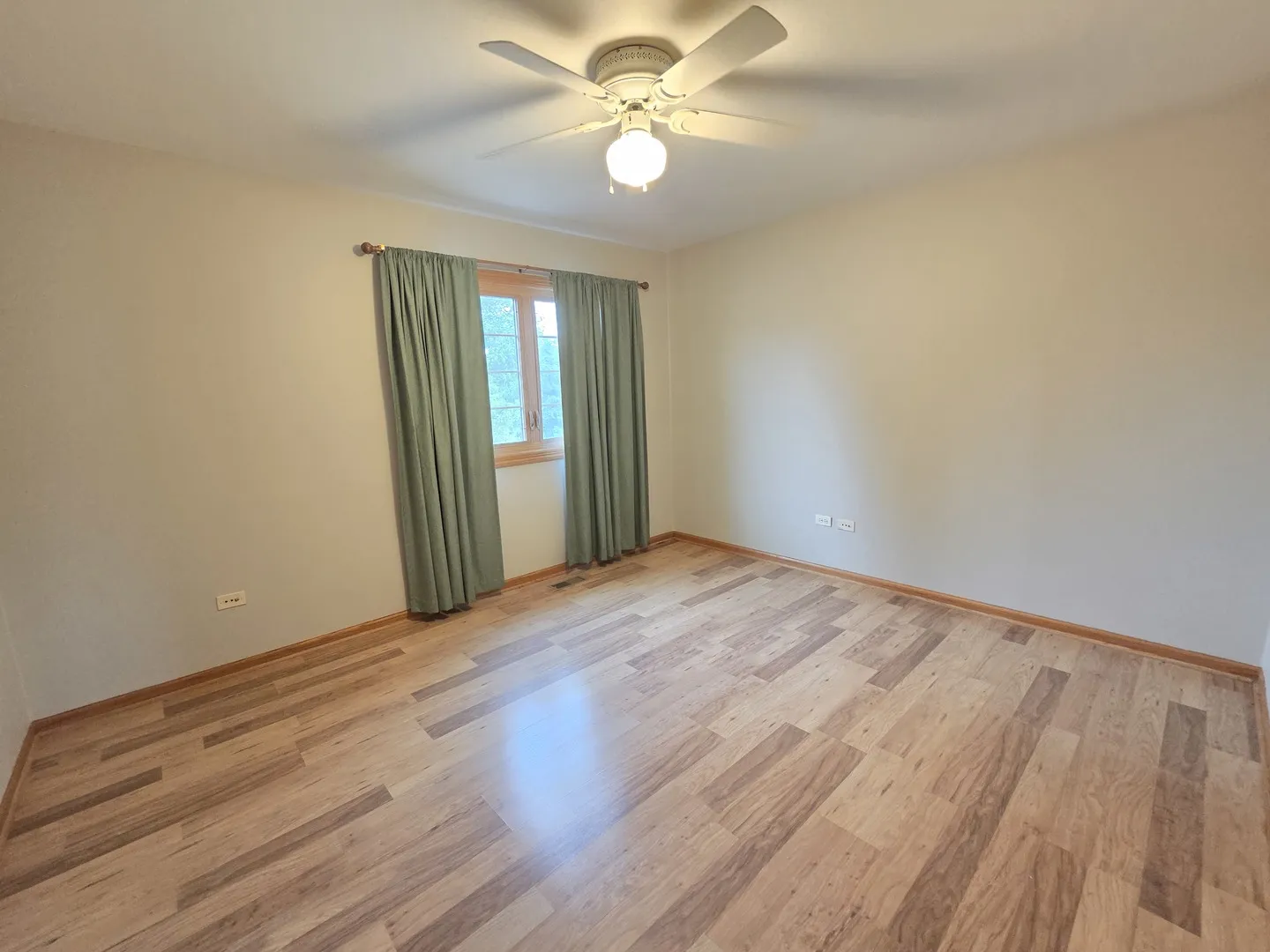8112 Rutherford Dr, ,  60517, USA 60517-Woodridge-IL