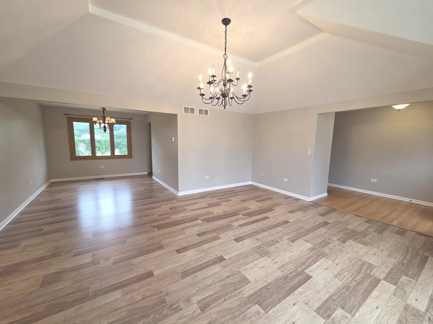 8112 Rutherford Dr, ,  60517, USA 60517-Woodridge-IL
