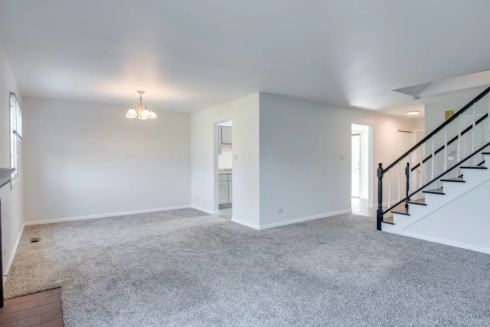 889 Heatherbrook Ct, , 60189, USA 60189-Wheaton-IL