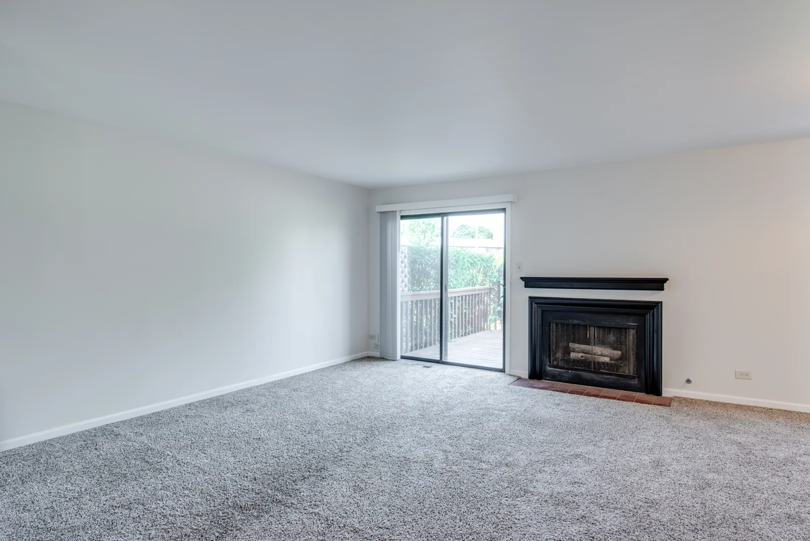 889 Heatherbrook Ct, , 60189, USA 60189-Wheaton-IL