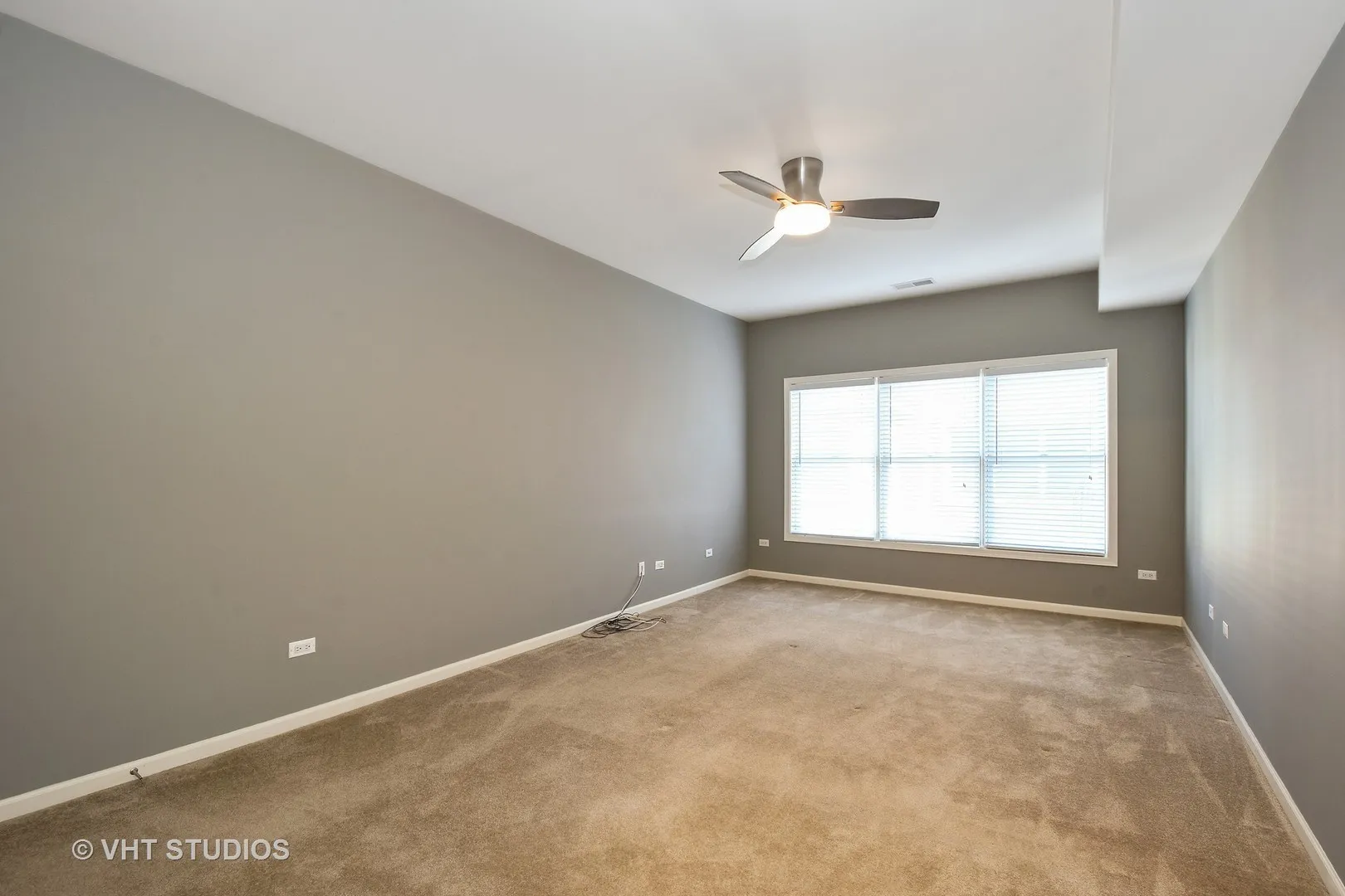 100 E Station St, ,  60010, USA 60010-Barrington-IL
