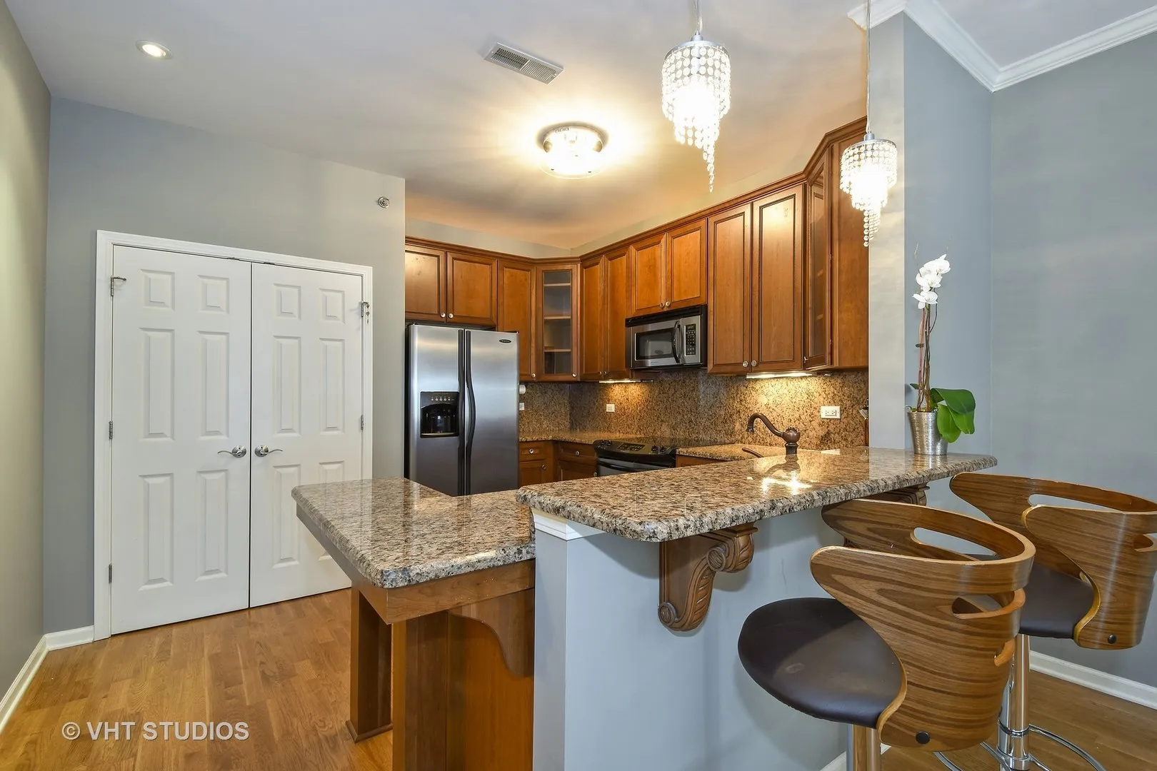 100 E Station St, ,  60010, USA 60010-Barrington-IL