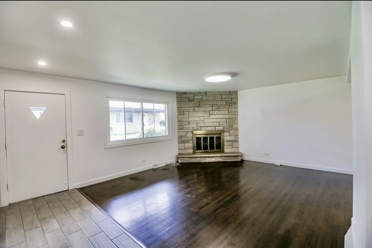 520 Glendale Rd, ,  60025, USA 60025-Glenview-IL