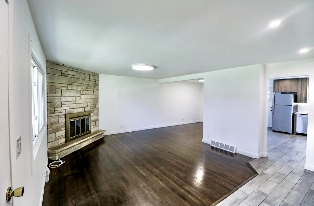 520 Glendale Rd, ,  60025, USA 60025-Glenview-IL