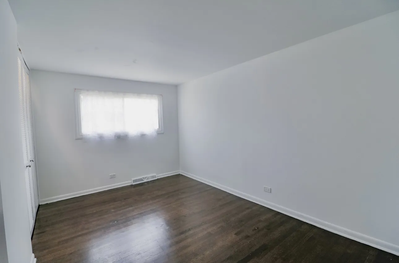 520 Glendale Rd, ,  60025, USA 60025-Glenview-IL