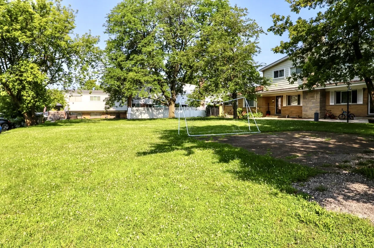 520 Glendale Rd, ,  60025, USA 60025-Glenview-IL