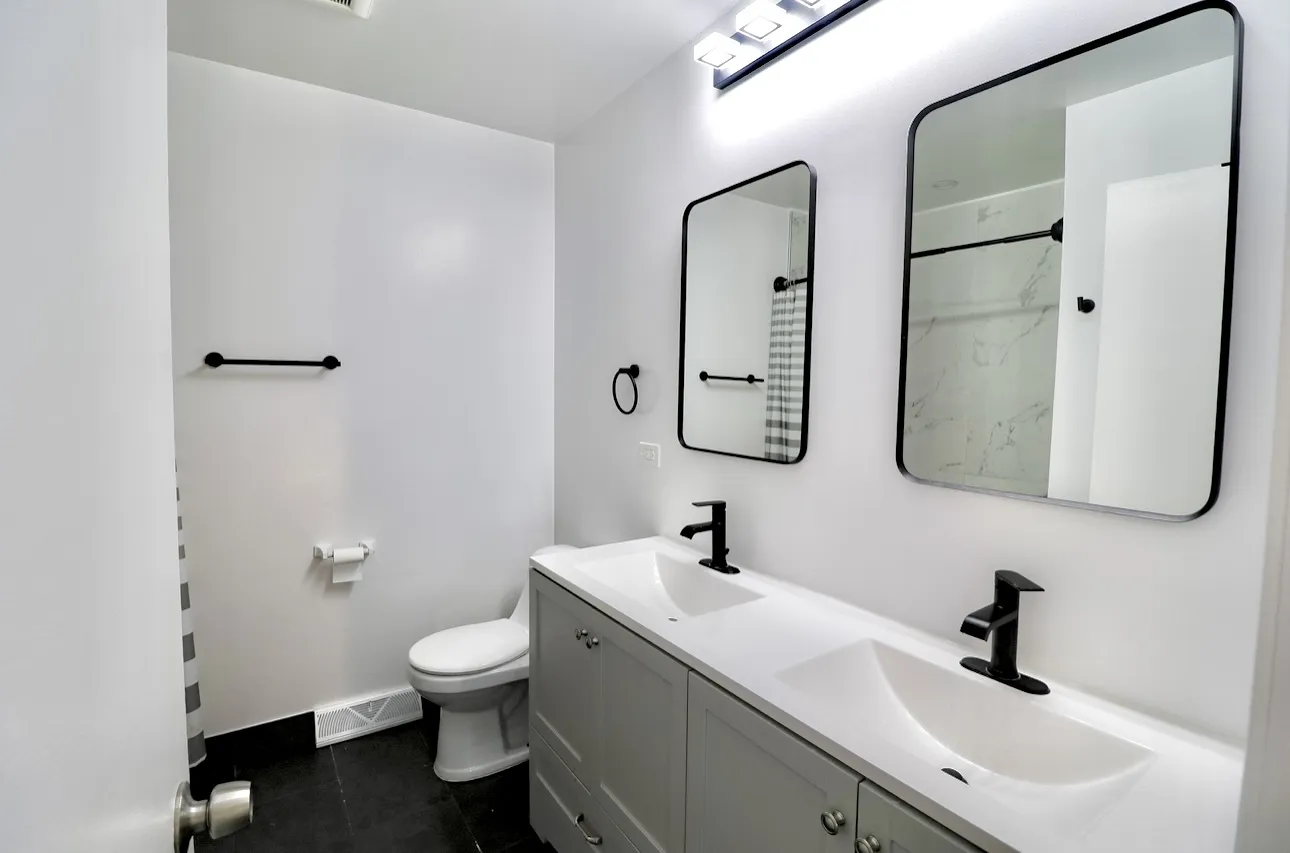 520 Glendale Rd, ,  60025, USA 60025-Glenview-IL
