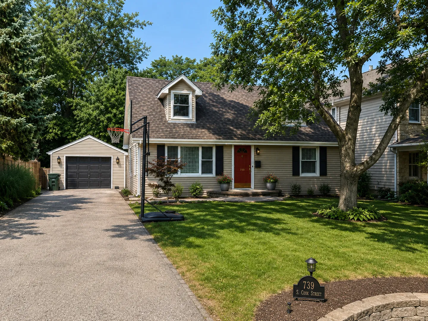 739 S Cook St, , 60010, USA 60010-Barrington-IL