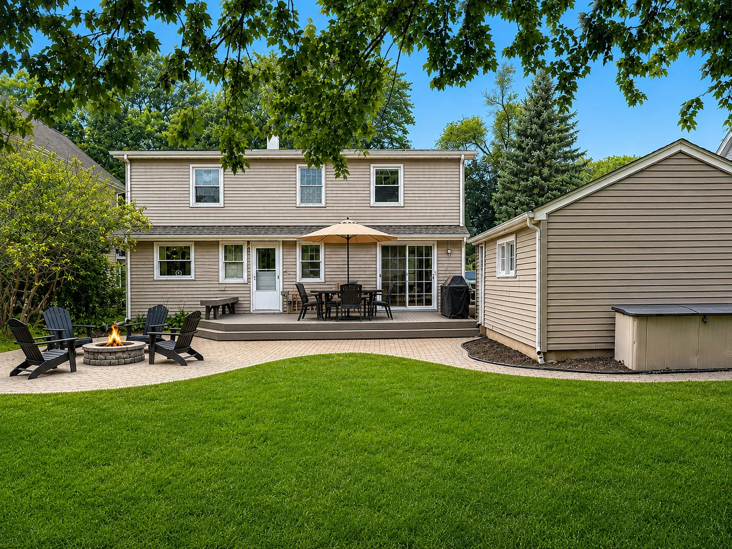 739 S Cook St, ,  60010, USA 60010-Barrington-IL