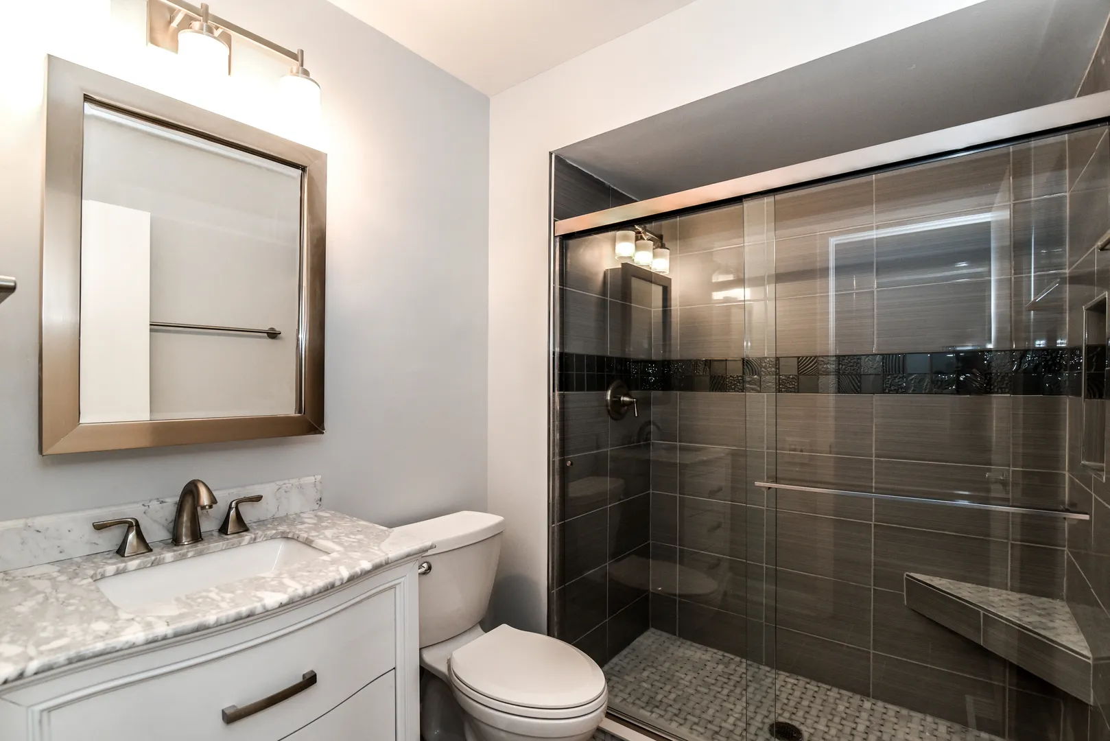 804 E Hillside Ave, ,  60010, USA 60010-Barrington-IL