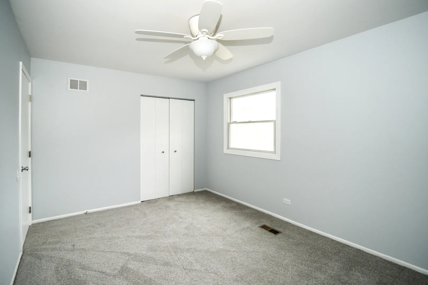 804 E Hillside Ave, ,  60010, USA 60010-Barrington-IL