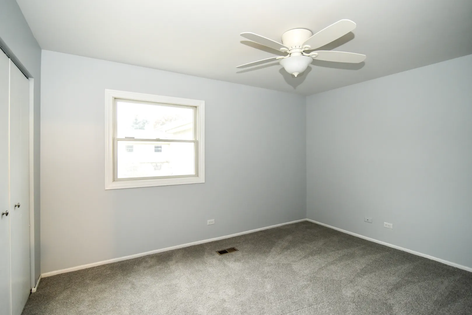 804 E Hillside Ave, ,  60010, USA 60010-Barrington-IL