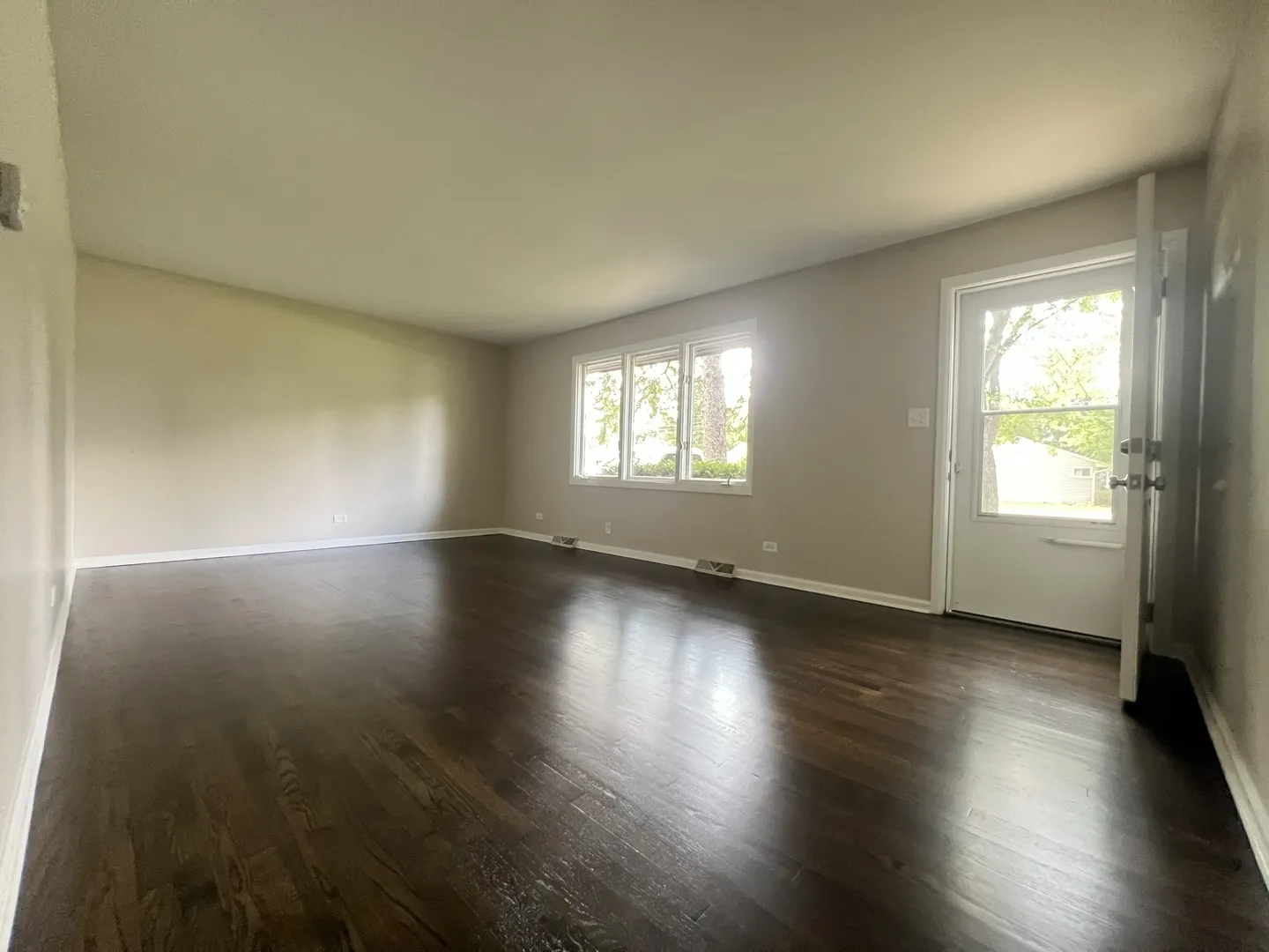 16260 W Arlington Dr, , 60048, USA 60048-Libertyville-IL