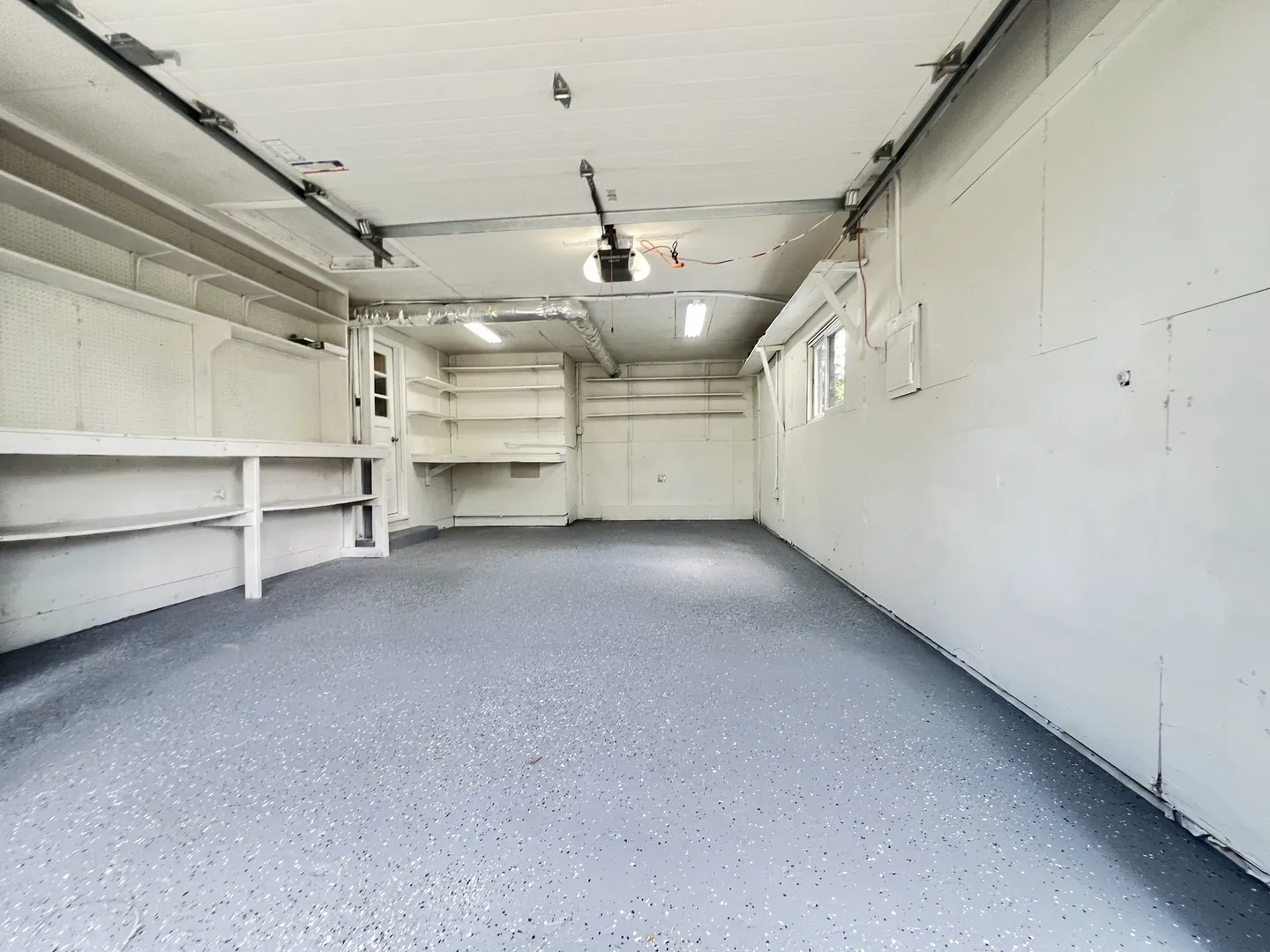 16260 W Arlington Dr, , 60048, USA 60048-Libertyville-IL