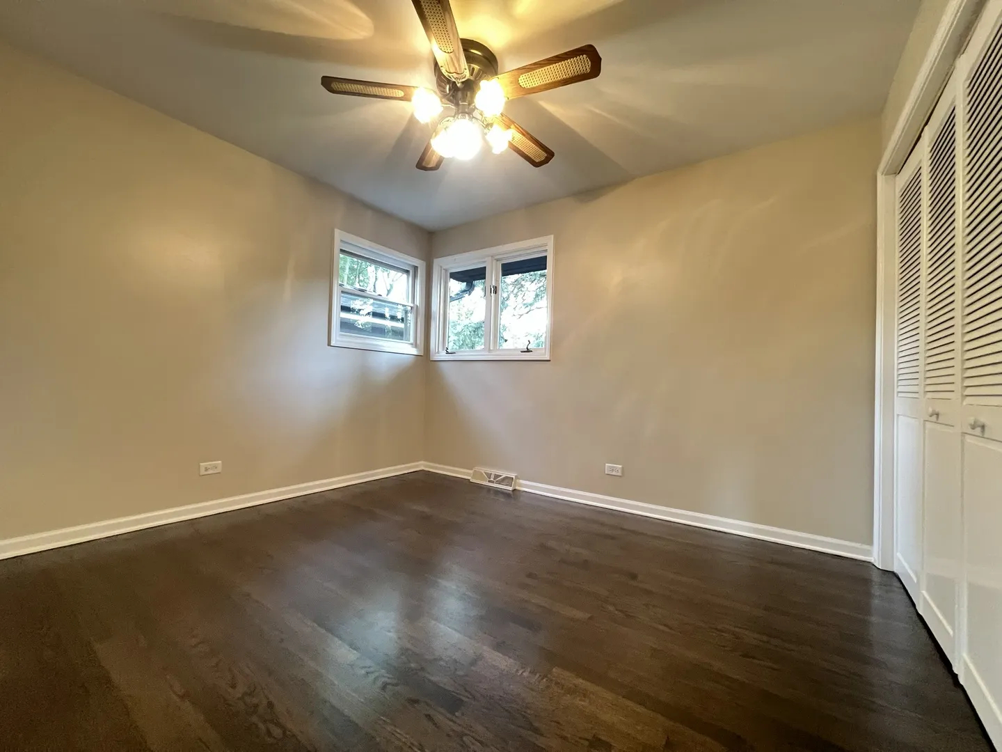 16260 W Arlington Dr, , 60048, USA 60048-Libertyville-IL