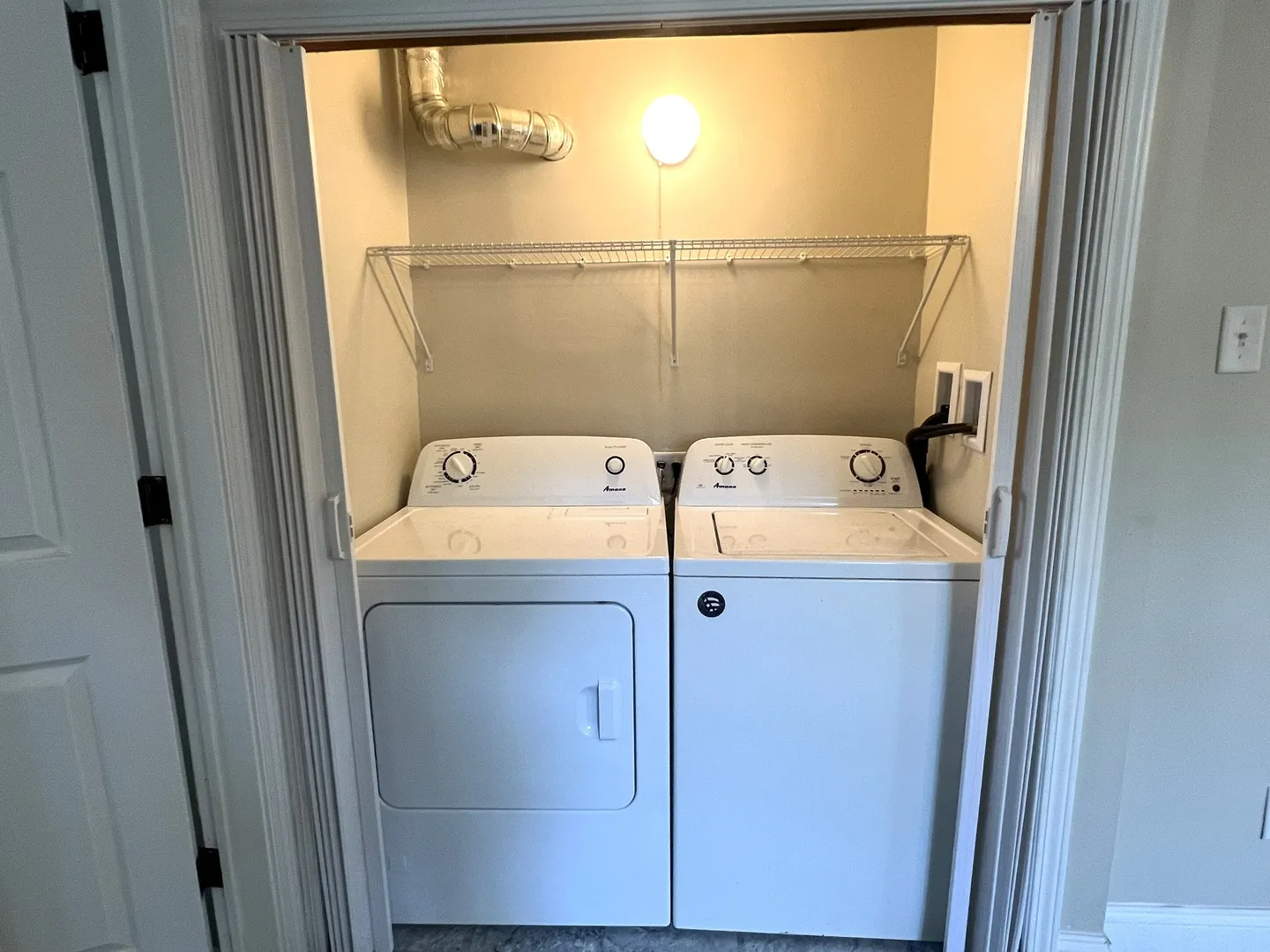 16260 W Arlington Dr, , 60048, USA 60048-Libertyville-IL