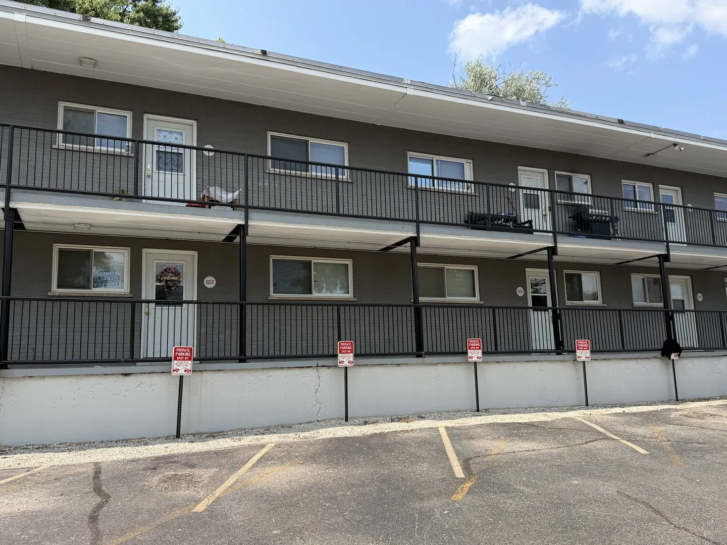 1307 College Ave, ,  60187, USA 60187-Wheaton-IL