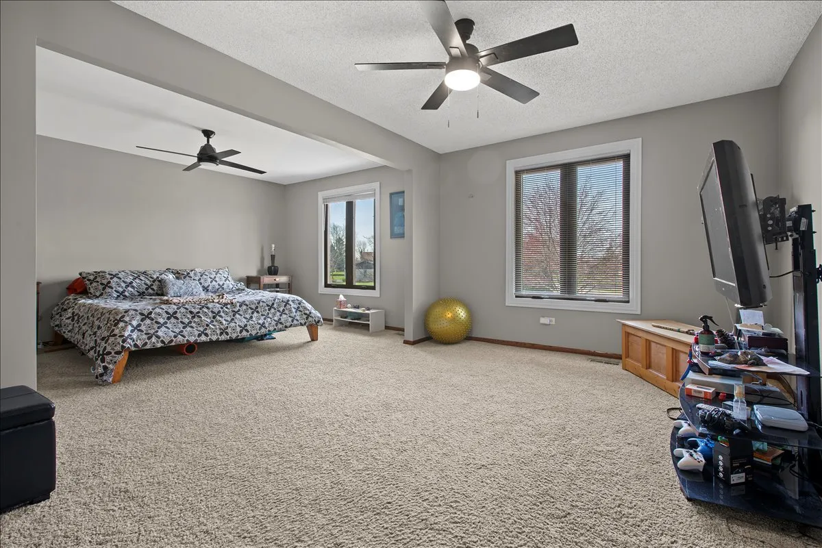 5 Paso Fino, , 60439, USA 60439-Lemont-IL