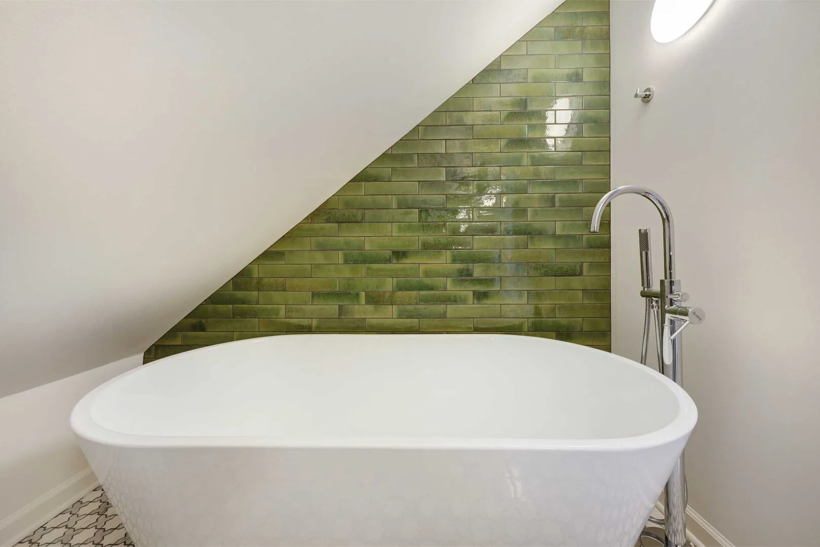507 W Wesley St, ,  60187, USA 60187-Wheaton-IL