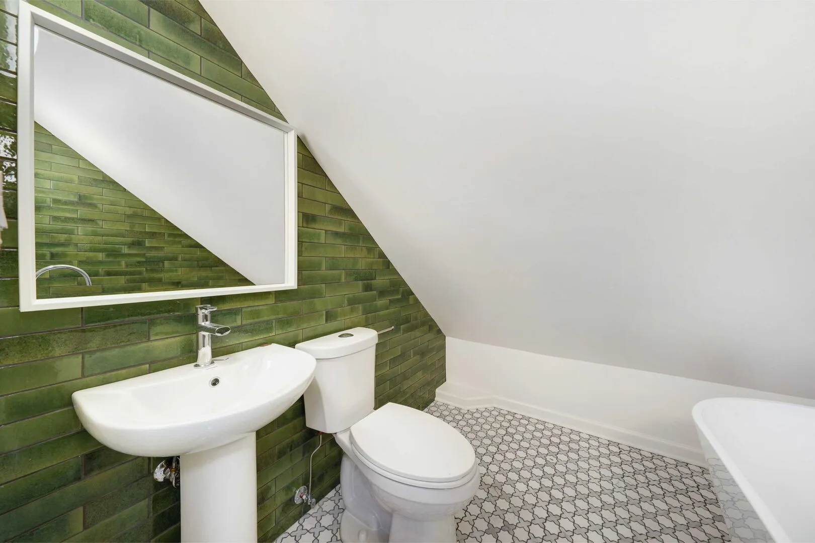 507 W Wesley St, ,  60187, USA 60187-Wheaton-IL